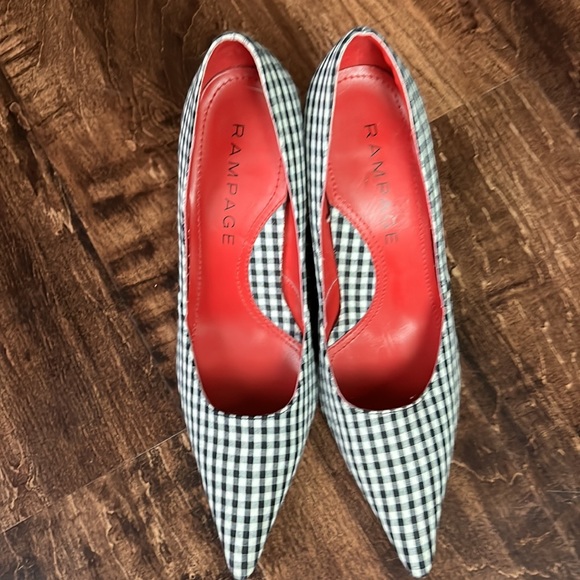 Rampage Pointy Toe Gingham Heel - Picture 2 of 6
